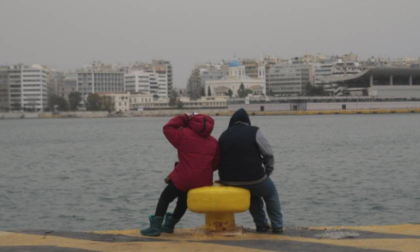 Με 17 μετανάστες ήρθε το πλοίο Αριάδνη στο λιμάνι του Πειραιά