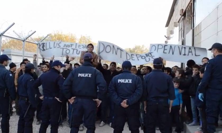 Λέσβος: Φωνές διαμαρτυρίας από τους εγκλωβισμένους πρόσφυγες και μετανάστες (vid)