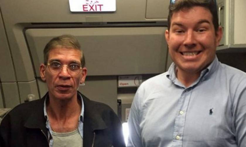 Αεροπειρατεία Κύπρος: Ποιος είναι ο Βρετανός που έβγαλε selfie… με τον αεροπειρατή