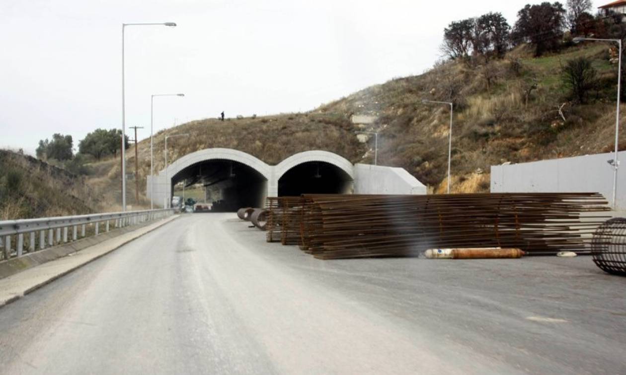 Κλειστός και την ερχόμενη εβδομάδα ο αυτοκινητόδρομος Τρίπολης - Καλαμάτας στη σήραγγα Ραψομάτη