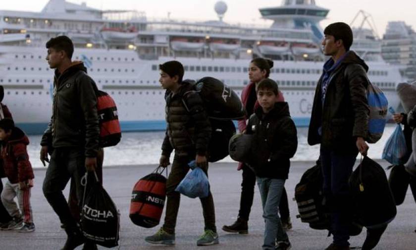 Προσφυγικό: Ήρθαν κι άλλες καραβιές με πρόσφυγες στον Πειραιά