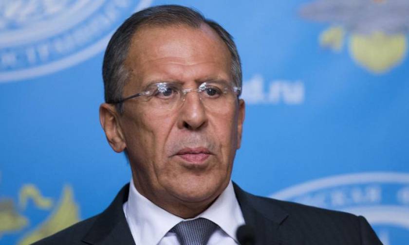 Ο Λαβρόφ διαψεύδει συμφωνία Ρωσίας-ΗΠΑ για το μέλλον του Άσαντ