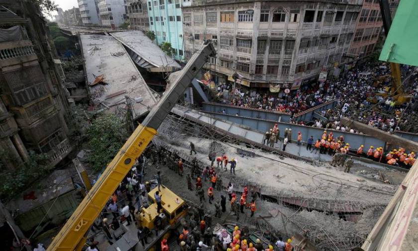 Κατάρρευση γέφυρας Ινδία: Τέλος στις έρευνες για τον εντοπισμό επιζώντων - 25 οι νεκροί