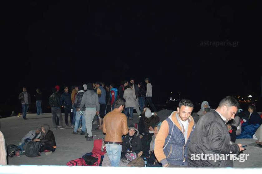 Χίος: Αρνούνται να μετακινηθούν οι πρόσφυγες από το λιμάνι