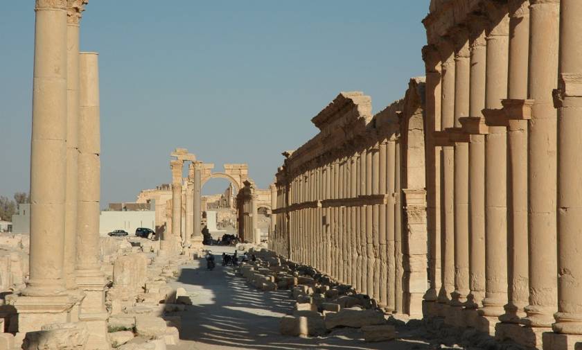Φρίκη στην Παλμύρα: Μαζικό τάφο με γυναικόπαιδα ανακάλυψαν οι συριακές αρχές