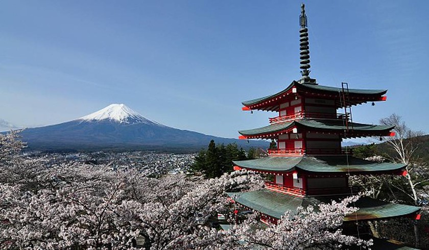 Εντυπωσιακές εικόνες: Οι κερασιές έφεραν την άνοιξη στην Ιαπωνία!