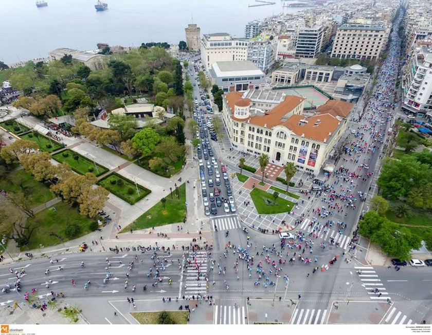 Θεσσαλονίκη: Χιλιάδες δρομείς στον 11ο Μαραθώνιο «Μέγας Αλέξανδρος» (pics)