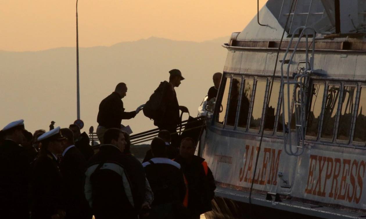 Στην Τουρκία έφτασαν οι πρώτοι μετανάστες από τη Λέσβο και τη Χίο (photos - video)