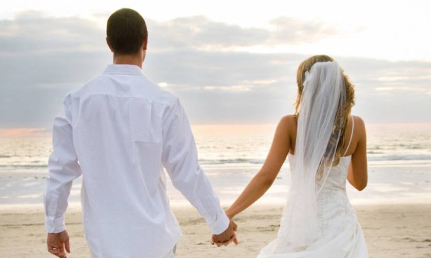 Σοκ στο Μεσολόγγι: Την πρώτη ημέρα του γάμου ο γαμπρός έδειρε τη νύφη και την πεθερά