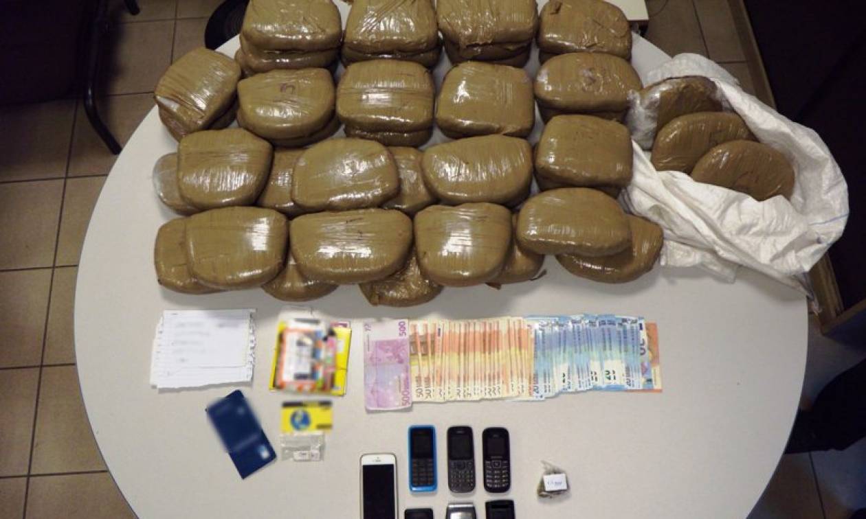 Θεσσαλονίκη: Συνελήφθησαν για εμπόριο ναρκωτικών - Βρέθηκαν στην κατοχή τους 23 κιλά κάνναβης