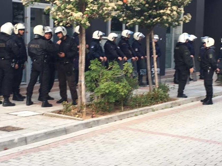 Αγρίνιο: Φοιτητές κατέλαβαν την αίθουσα όπου επρόκειτο να μιλήσει η Ράνια Αντωνοπούλου (pics)