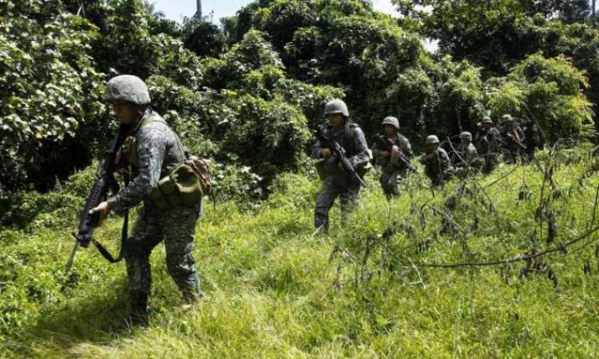 Φιλιππίνες: Ο στρατός διαψεύδει ότι το ISIS σκότωσε σε ενέδρα δεκάδες στρατιώτες του (Vid)