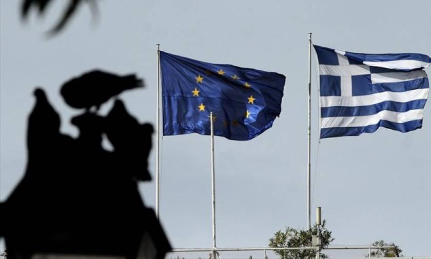 Handelsblatt: H ελληνική οικονομία ανακάμπτει ταχύτερα του αναμενομένου