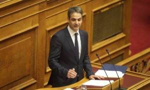 Βουλή - Μητσοτάκης εναντίον Τσίπρα: Έχετε καταντήσει τη χώρα μια «Ψευδοδημοκρατία της Μπανανίας»