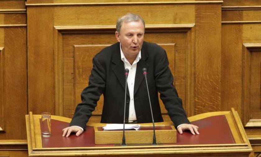Βουλευτής ΣΥΡΙΖΑ: Θα παραιτηθώ αν επιβληθεί ΦΠΑ 24%