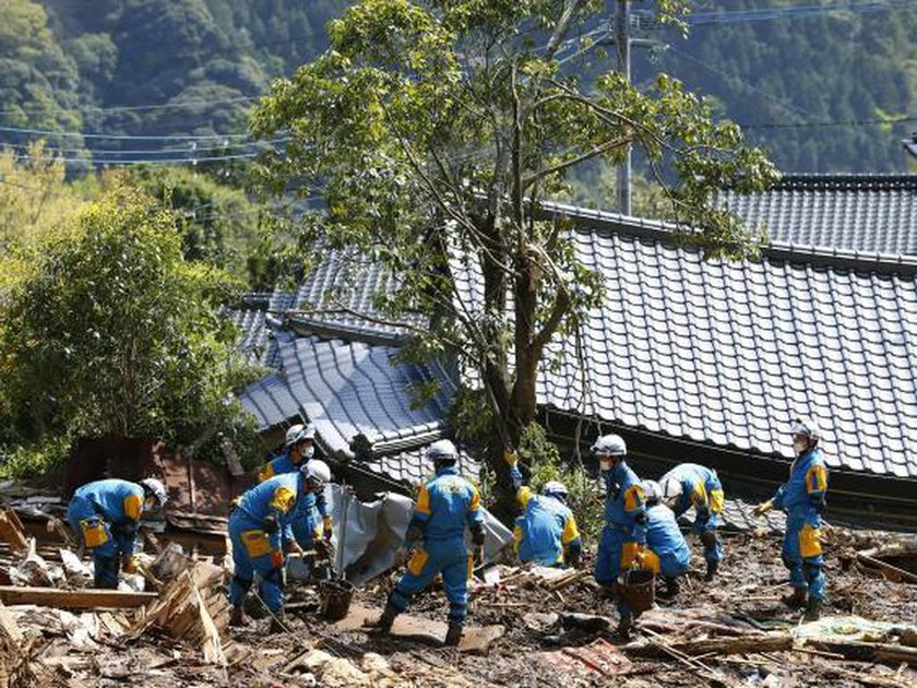 Ιαπωνία: Μεγαλώνει ο κατάλογος των νεκρών από τον σεισμό (pics)