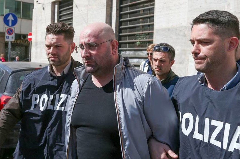 Συνελήφθη ο αρχιμαφιόζος της Νάπολης με την ερωμένη του – Δείτε το «κόλπο» των αστυνομικών