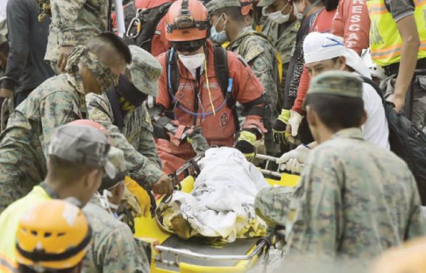 Ισημερινός: Στους 525 ανήλθαν οι νεκροί από τον φονικό σεισμό των 7,8 βαθμών (pics+vid)