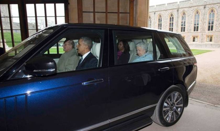 Ο… τρόμος των Ομπάμα μόλις είδαν ποιος θα οδηγήσει το αυτοκίνητο της Βασίλισσας (video)