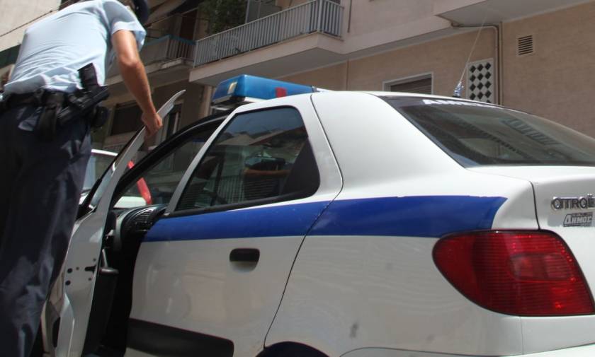Πατέρας έδειρε Αλβανό που διέρρηξε το σπίτι του και… συνελήφθη!