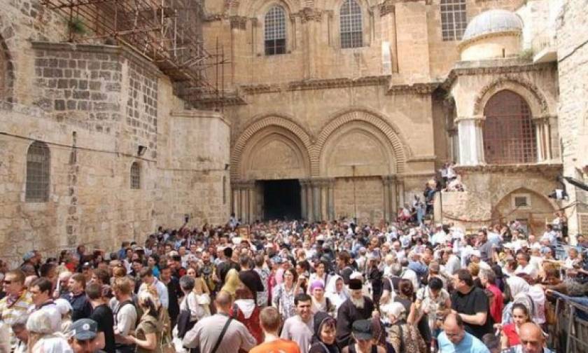 Πάσχα 2016: Χιλιάδες χριστιανοί απ' όλον τον κόσμο γιορτάζουν στην Παλιά Πόλη των Ιεροσολύμων