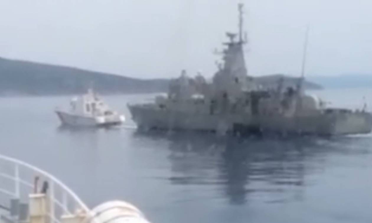 Βίντεο - ντοκουμέντο: Πλοίο του πολεμικού ναυτικού εκδιώκει το τουρκικό σκάφος στις Οινούσσες