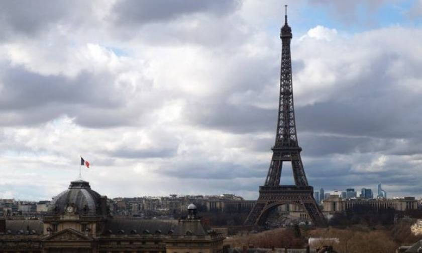 Πιο οικονομική η διαμονή σε τετράστερο στο Παρίσι, παρά σε διαμέρισμα στο Λονδίνο