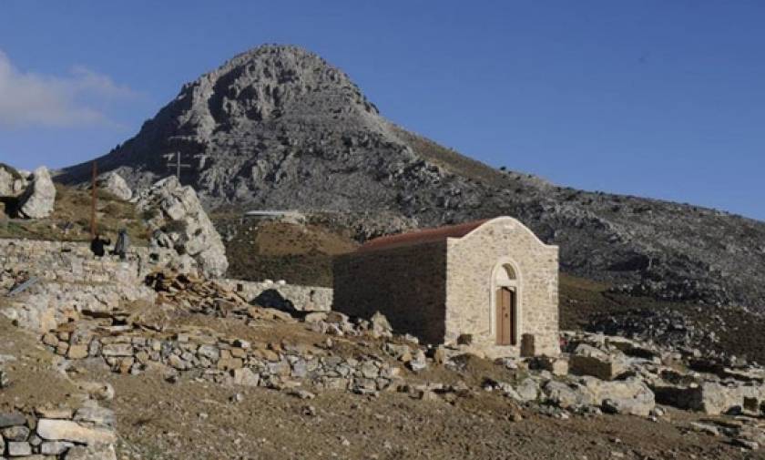 Κρήτη: Λειτουργία ξανά μετά από 600 χρόνια στη Μονή των Τριών Ιεραρχών