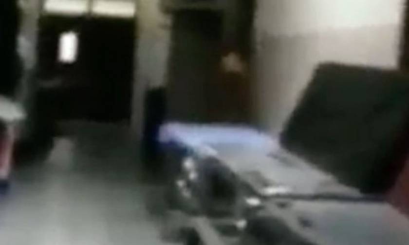 Ανατριχιαστικό βίντεο: Φάντασμα γιατρού που αυτοκτόνησε σκορπά τον τρόμο σε στοιχειωμένο νοσοκομείο!