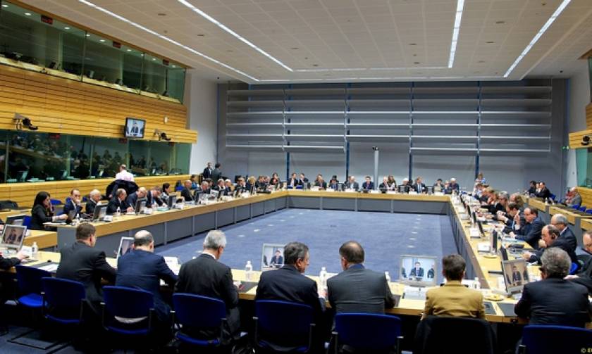 Eurogroup: Συμφωνία για μέτρα αλλά και ελάφρυνση χρέους προκειμένου να πάρει η Ελλάδα τη δόση