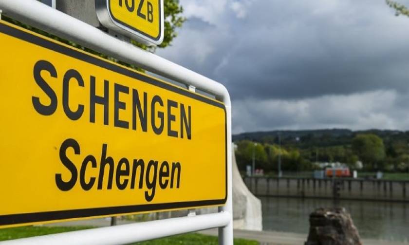 Εξάμηνη παράταση των συνοριακών ελέγχων στη Σένγκεν προτείνει η Κομισιόν