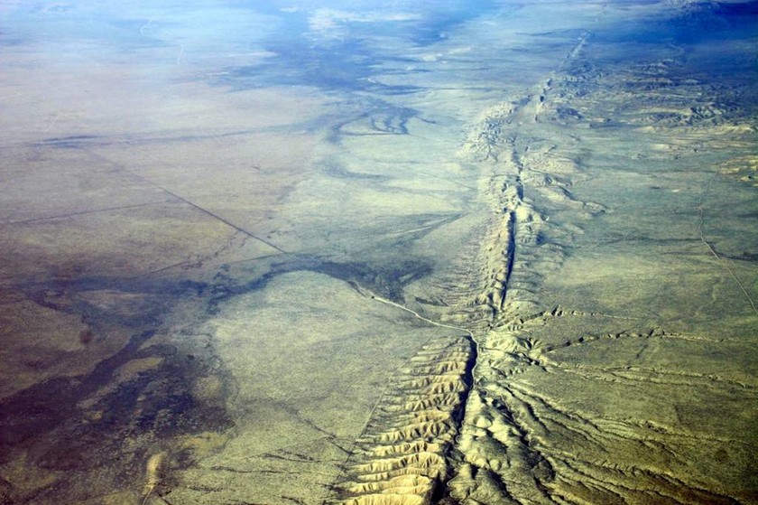 Που περιμένουν οι επιστήμονες σεισμό έντασης 8 ρίχτερ (Pics & Vid)