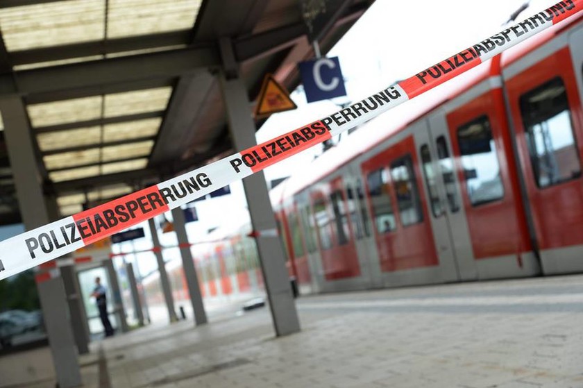 Αιματηρή επίθεση στο Μόναχο – Ένας νεκρός και τρεις τραυματίες (photos) 