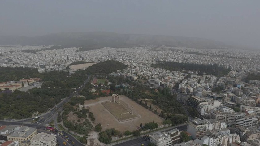 Προσοχή! Θα «πνιγεί» την Παρασκευή η Αθήνα από την αφρικανική σκόνη (photos)