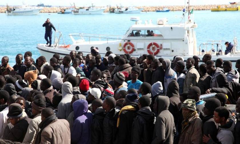 Ιταλία: Διάσωση 900 μεταναστών ανοιχτά της Σικελίας – Αποφεύγουν πλέον την Ελλάδα