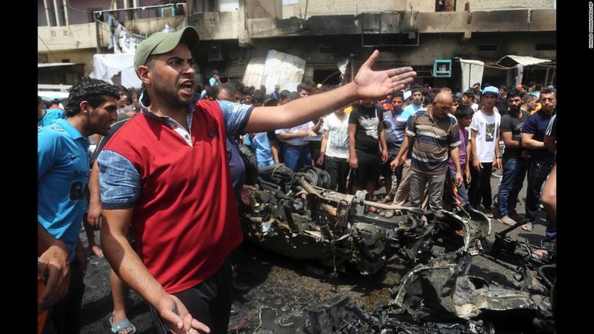 Πολύνεκρη έκρηξη σε υπαίθρια αγορά της Βαγδάτης στο Ιράκ