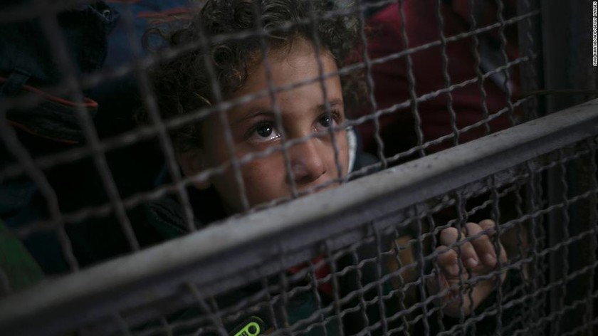 Περιμένοντας στα σύνορα Γάζας-Αιγύπτου