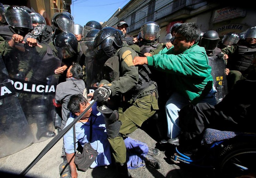 Συγκρούσεις με την αστυνομία σε πορεία ΑΜΕΑ στην Βολιβία