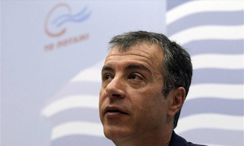 Θεοδωράκης: Ούτε με τον ΣΥΡΙΖΑ ούτε με τη Δημοκρατική Συμπαράταξη