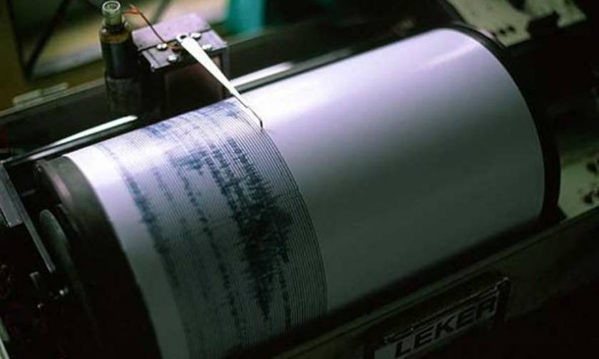 Ισχυρός σεισμός 6,7 Ρίχτερ έπληξε τον Ισημερινό