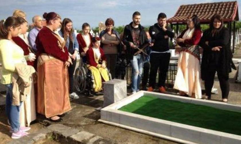 Έγινε το ταφικό έθιμο από την Εύξεινο Λέσχη Χαρίεσσας