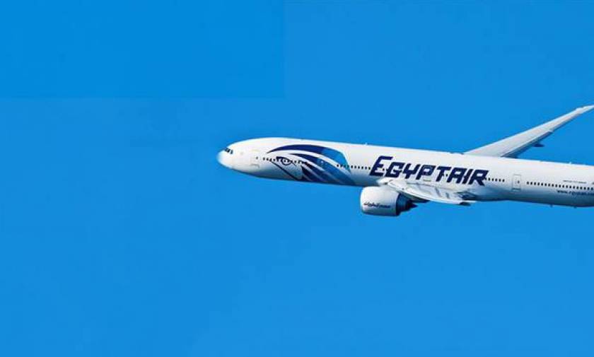 Βρέθηκαν συντρίμμια του αεροπλάνου της Egyptair που συνετρίβη στη Μεσόγειο