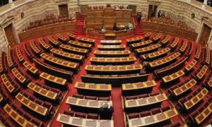 LIVE: Η συνεδρίαση της Βουλής για το πολυνομοσχέδιο