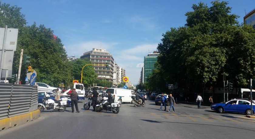 Τώρα - Χάος στη Θεσσαλονίκη: Αντιεξουσιαστές «εναντίον» ακροδεξιών - Έτοιμη για επέμβαση η ΕΛ.ΑΣ