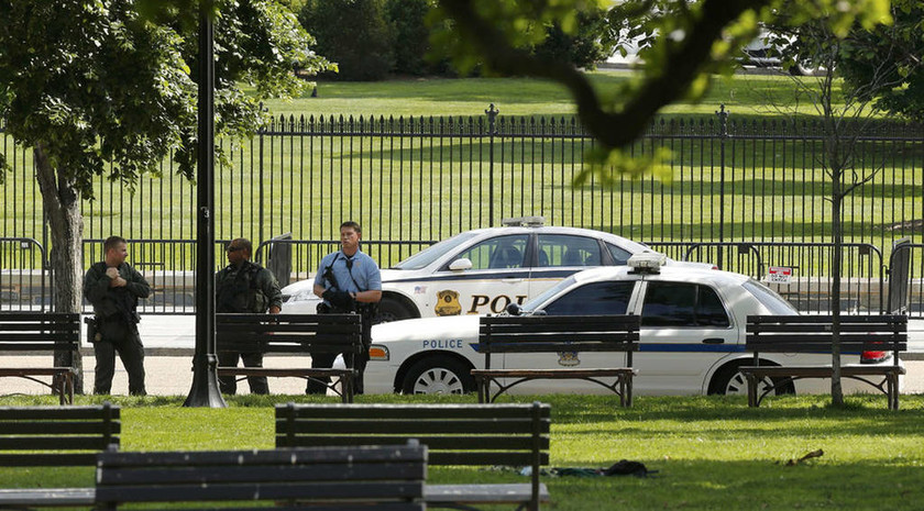 Πυροβολισμοί έξω από τον Λευκό Οίκο - Εκκενώθηκε το κτήριο (Pics & Vids)