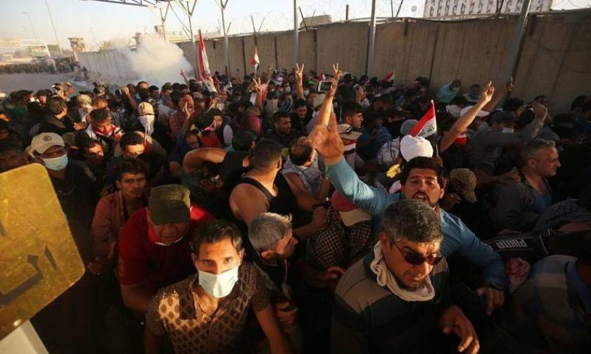 Ιράκ: Τουλάχιστον τέσσερις νεκροί και 90 τραυματίες από πυρά της αστυνομίας κατά διαδηλωτών (Vid)