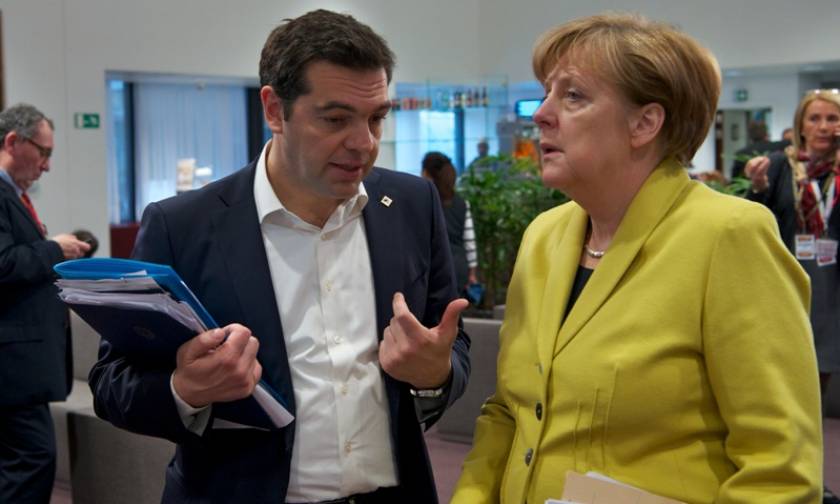 PM Tsipras to meet Chancellor Merkel on Monday (23/05)