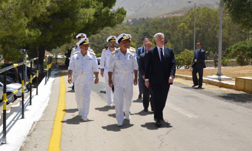 Επίσκεψη Υπουργού Άμυνας Ηνωμένου Βασιλείου στο Ναύσταθμο Κρήτης (pics)
