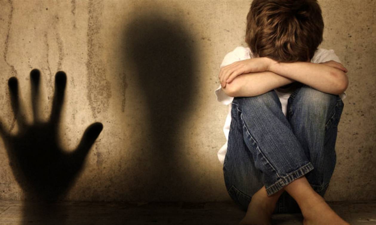 Φρίκη στον Κορυδαλλό: Αυτός είναι ο παιδεραστής που έδινε ναρκωτικά σε αγόρι και το βίαζε (pics)