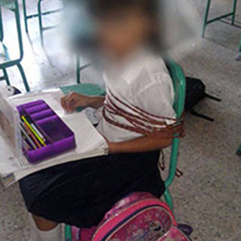Σοκ: Δάσκαλος έδεσε μαθήτρια με σχοινί στο θρανίο γιατί ήταν πολύ ανήσυχη (Pic)